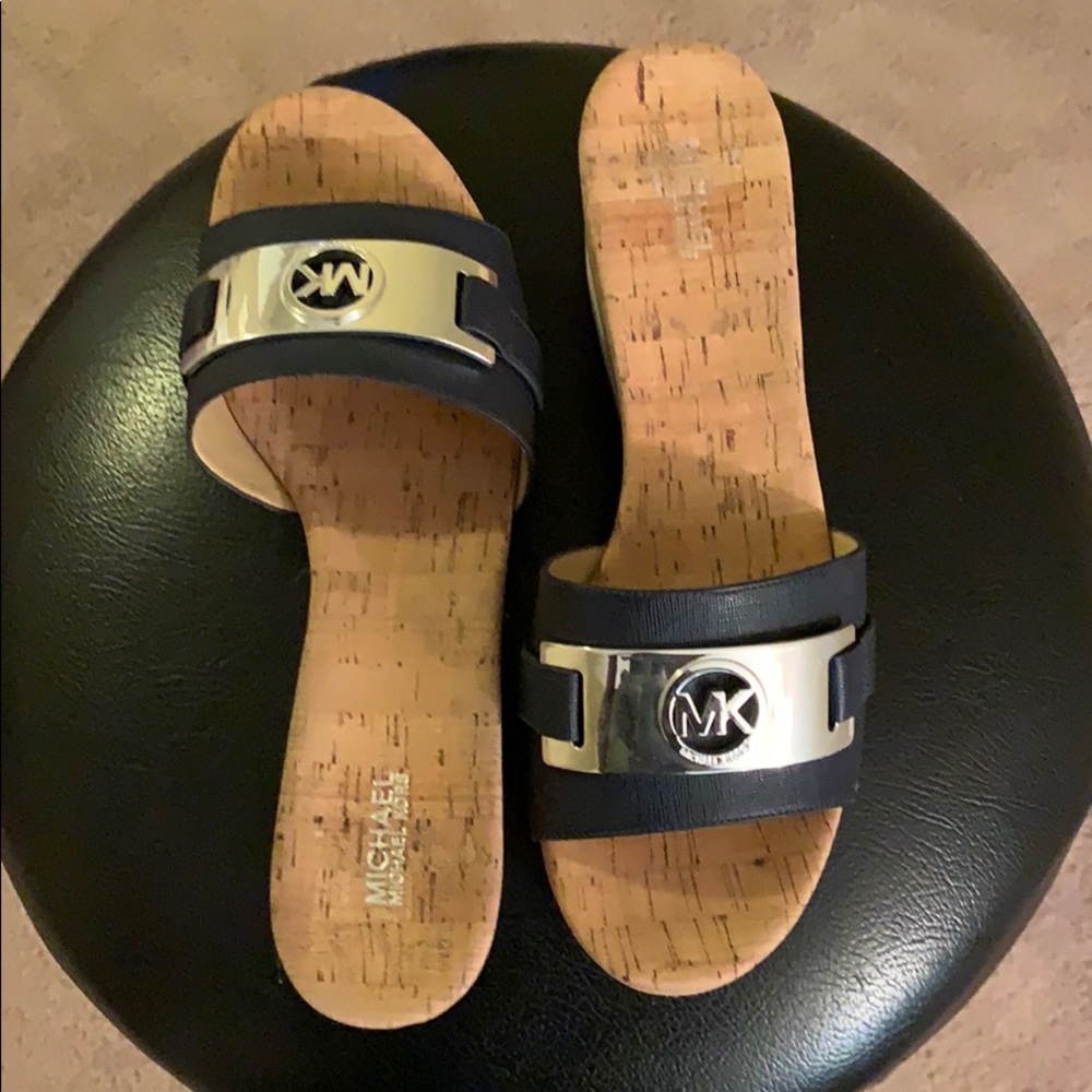 MICHAEL KORS PLATFORM CORK SANDALS